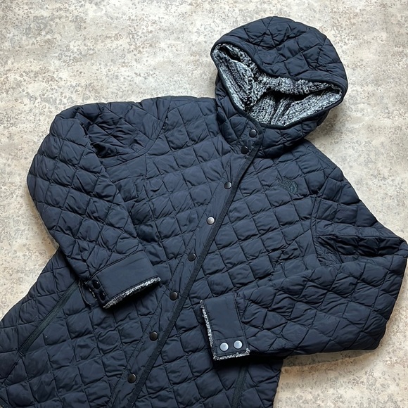 North Face Thermoball Fur Jacket - Picture 1 of 12